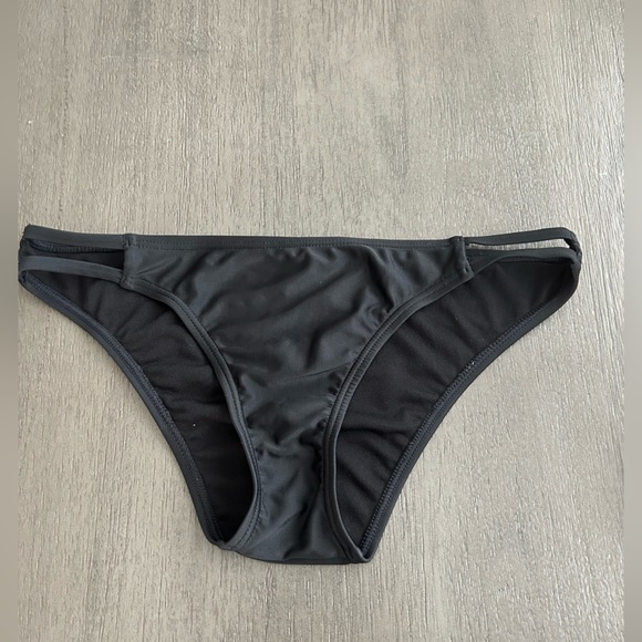 Xhilaration Bikini Bottoms - Picture 1 of 3